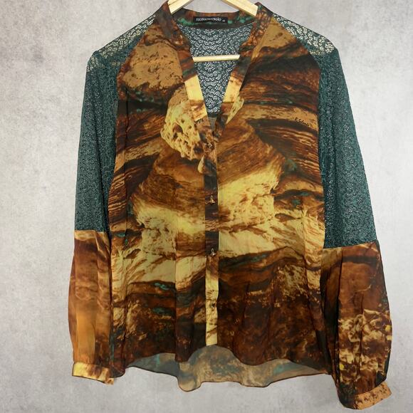 Brazilian Brand Button Down Abstract Print Lace Detail Blouse Size Medium - Picture 5 of 8
